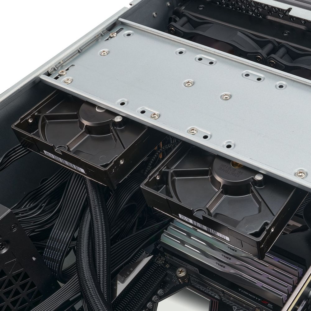 Корпус Silverstone SST-RM44
